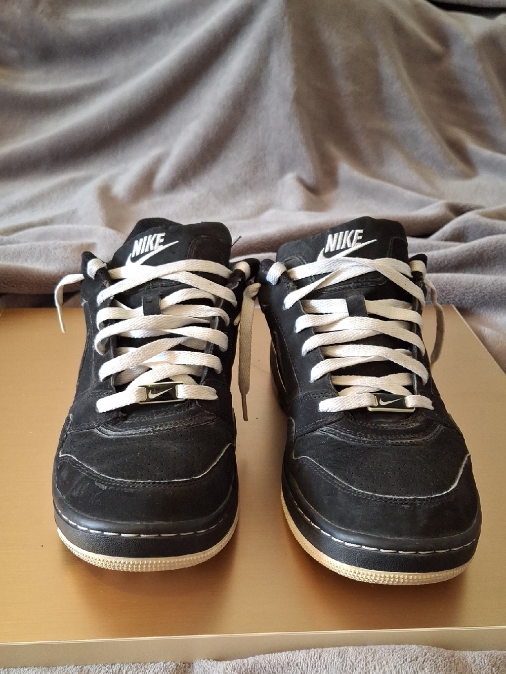 Nike Air Men’s Black Sneakers with White Laces